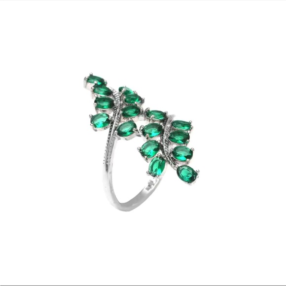 Luxury Green Emerald Leaf Shape Silver Plated Ring - Picture 4 of 8